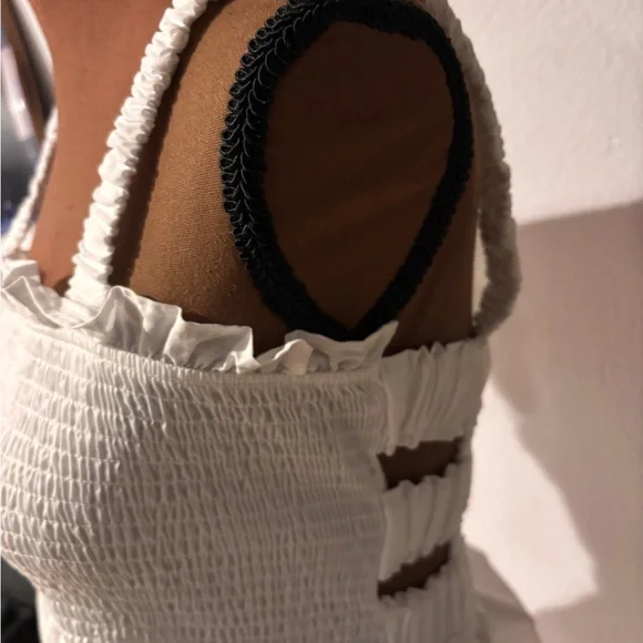 Top Shop White Smocked Ruffle Top— like new- so cute for spring and summer! - Picture 5 of 8